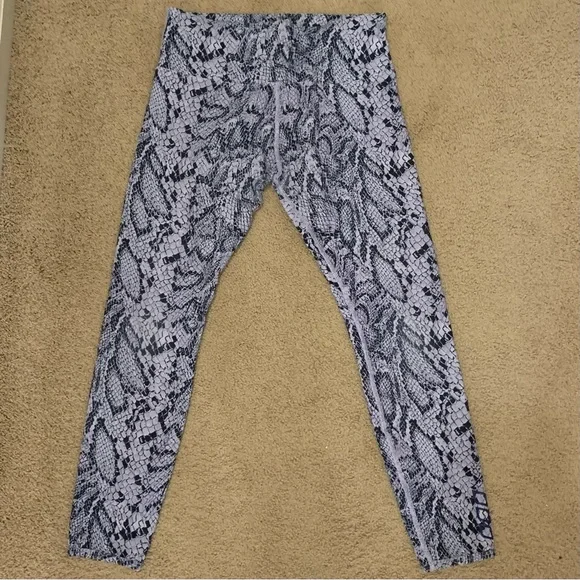 Lorna Jane Mid-Rise Cropped Blue Snakeskin Legging S - Picture 5 of 11